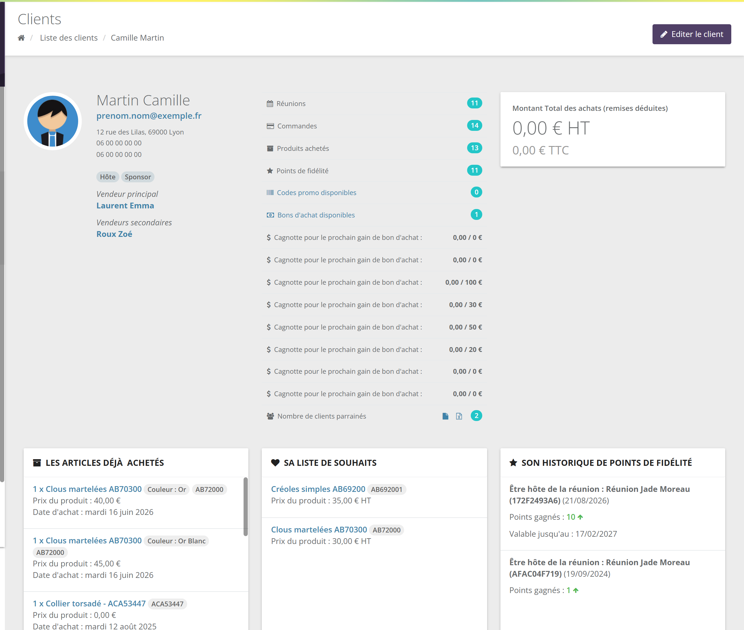 Fiche d'une cliente : identité, rôles Hôte et Sponsor, vendeur principal et vendeurs secondaires ; compteurs Réunions, Commandes, Produits achetés, Points de fidélité, Codes promo disponibles, Bons d'achat disponibles, cagnottes de bons d'achat, Nombre de clients parrainés avec icônes d'export ; Montant Total des achats ; blocs articles déjà achetés, liste de souhaits, historique de points